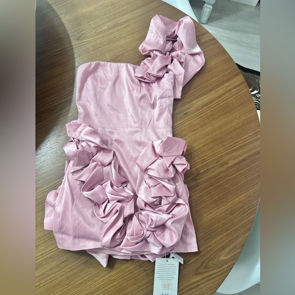 Chic Pink Ruffled One-Shoulder Mini Dress